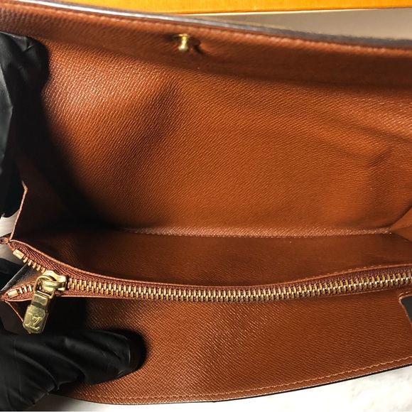 Louis Vuitton Authentic Vintage Monogram Canvas Sarah Wallet;Date Code:(… - Picture 17 of 17